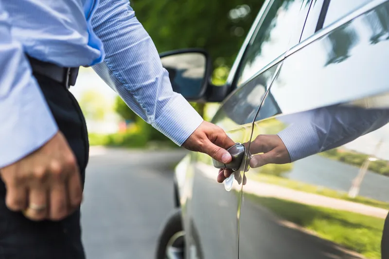 How Do I Handle a Rental Car After an Auto Accident?