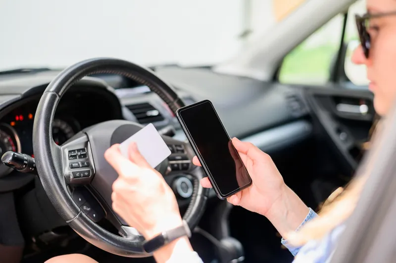 How Do Traffic Violations Impact an Auto Accident Claim?